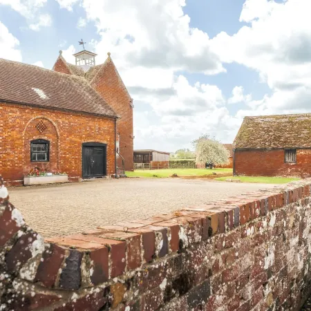 Stunning Five BD Home Near Tewkesbury