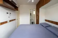 Apto a 300 m da Praia do Sul com Piscina e Quadra