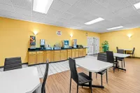 Super 8 by Wyndham Gaffney - breakfast