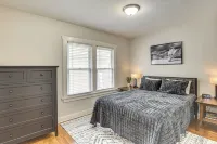 Walk to Macken Park! 5min to Downtown KC - 2-Star