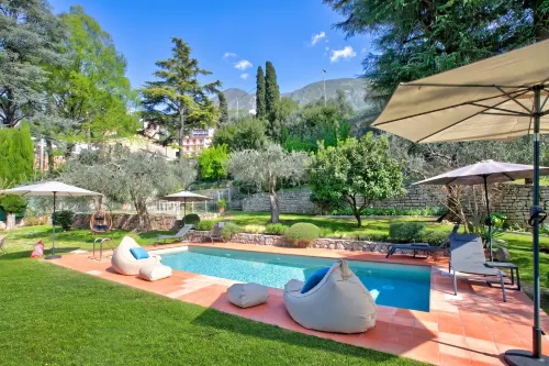 Villa Schlosser Lake Front & Private Pool - Boutique
