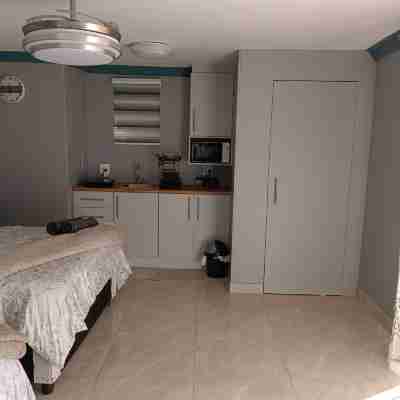 Crompton Studio Apartment 786 Rooms