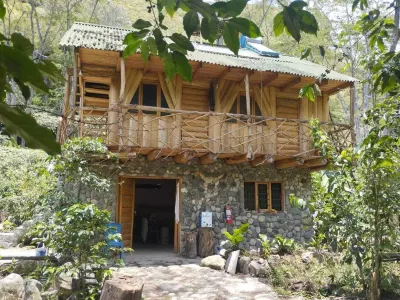 Glamping Machupicchu Lodge Hotele w: 