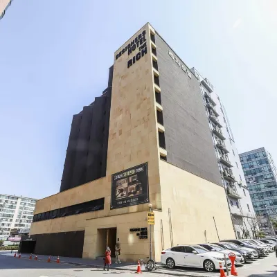 富豪酒店 鄰近Aqua Planet 一山的酒店