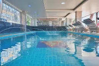 Diamond Water Edge Resort - Pools
