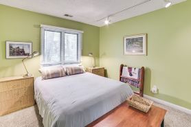 Harbor Springs Condo: Walk to Beach & Pools!