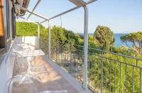 Lilium Gaeta Apartment by Mamo Florence