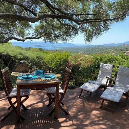 Domus Olivarum -Costa Smeralda Villetta 7 Persone, 4 PK, Wifi, Grande Giardino
