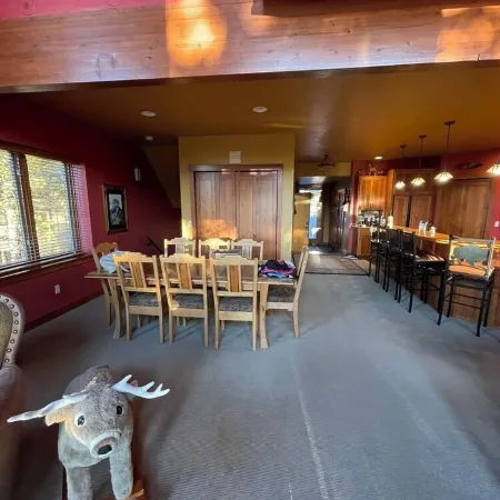 Weekly Discounts! Whitefish Mountain Ski Resort ski in ski out, Luxury Townhouse