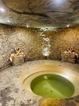 Happy Oasis Hotel - Hot Springs