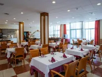 Hotel Pino Alto by Alegria Отели рядом с достопримечательностью «Пляж Гуардамар»