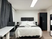 Studio Appt - Sleeps 2 - Free Parking - 5Min-Metro - Parkplatz