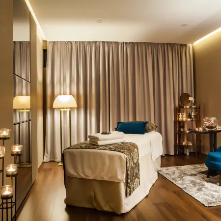 Saint Ten Boutique Hotel, Small Luxury Hotels