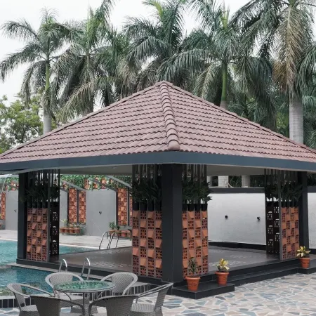 Pujari Park Hotel and Banquet Raipur
