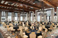 Hotel Alex Johnson Rapid City, Curio Collection by Hilton - parking