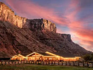 Red Cliffs Lodge Moab