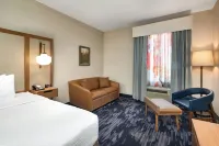 Fairfield Inn Toronto Oakville - parking