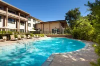 Sheraton Redding Hotel at the Sundial Bridge - Pools