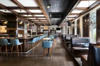 Four Points by Sheraton Victoria Gateway - bar