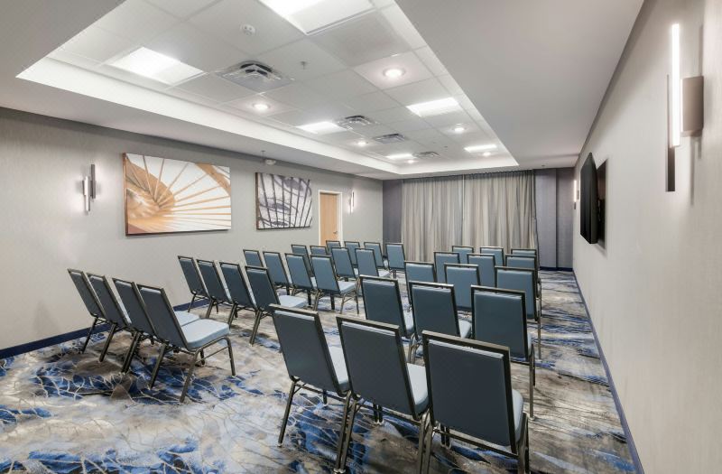 Fairfield Inn & Suites Virginia Beach Town Center photo 3
