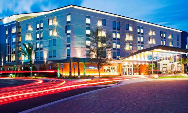 Aloft Jacksonville Tapestry Park