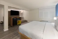 Days Inn & Suites by Wyndham Festus - Desayuno
