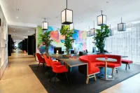 Citizenm Schiphol Airport - New
