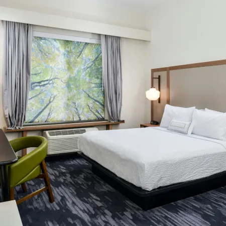 Fairfield Inn & Suites Staunton