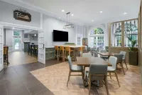 Marriott's Manor Club at Ford's Colony - parking