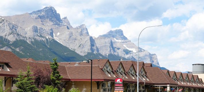 Canmore Inn & Suites Hotels in Canmore
