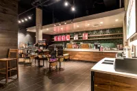 Hilton Fort Wayne at the Grand Wayne Convention Center - Barer