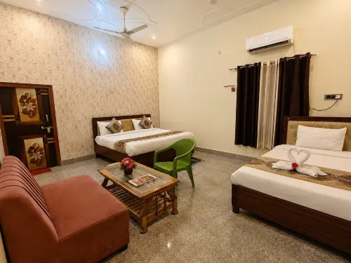 The Yash Hotel and Resort - 2 stjerner