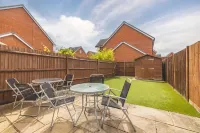 Spacious 3-Bed Home in Berkshire - By Tempstay - 2-Star