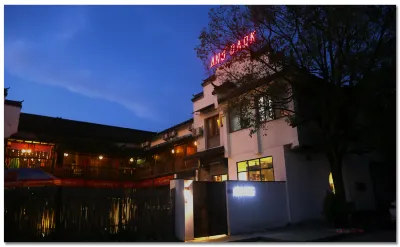 And Park International Youth Hostel