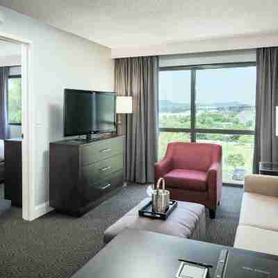 Hilton Brentwood/Nashville Suites Rooms