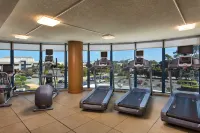 Embassy Suites by Hilton San Francisco Airport Oyster Point - parking