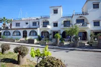 One Bedroom Apartment in Paphos Отели в г. 