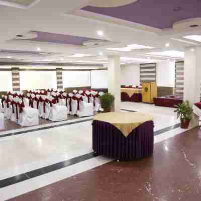 Hotel Nisarga Dining/Meeting Rooms