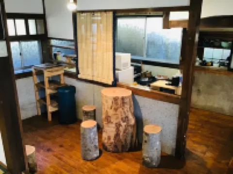 Old Guest House / Sleeping Fox