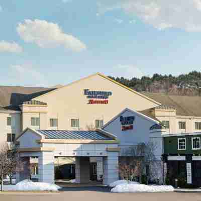 Fairfield Inn & Suites Plainville Hotel Exterior