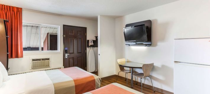 Motel 6 Lethbridge, AB Hotels in Lethbridge