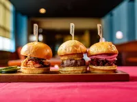 DoubleTree by Hilton Hotel Norfolk Airport - breakfast