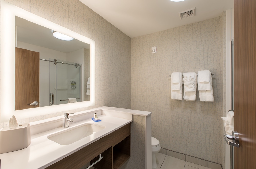 Holiday Inn Express & Suites Greenville S- Piedmont, an Ihg Hotel