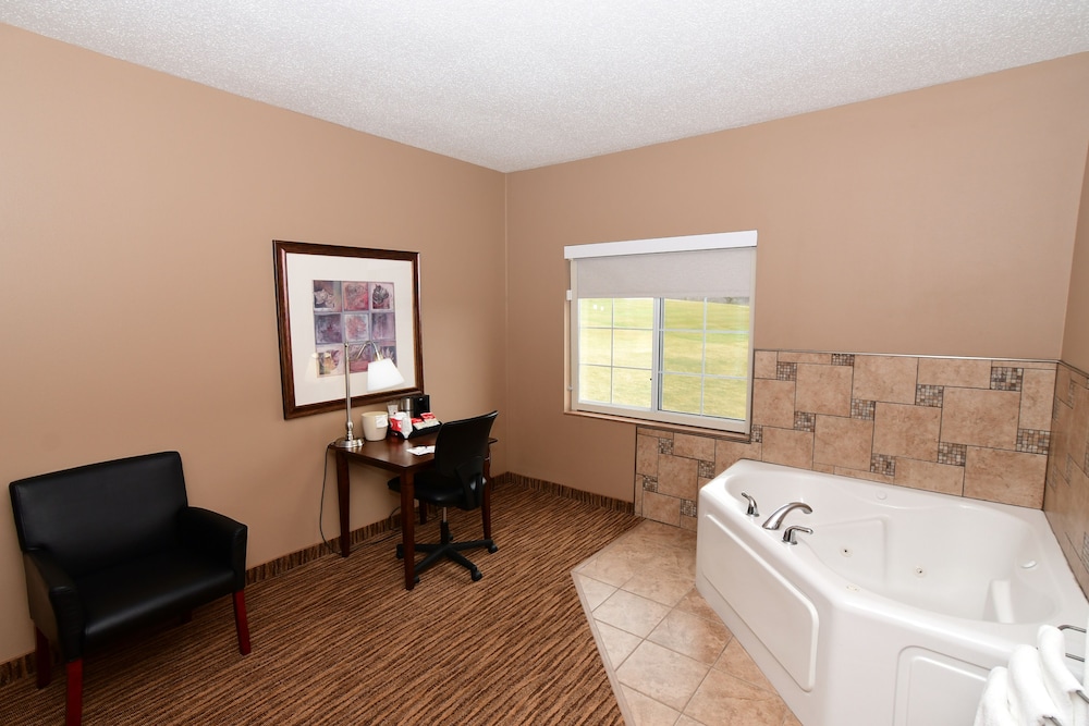 Cobblestone Inn & Suites - Denison Majestic Hills