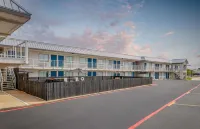 Motel 6 Euless, TX - Dallas