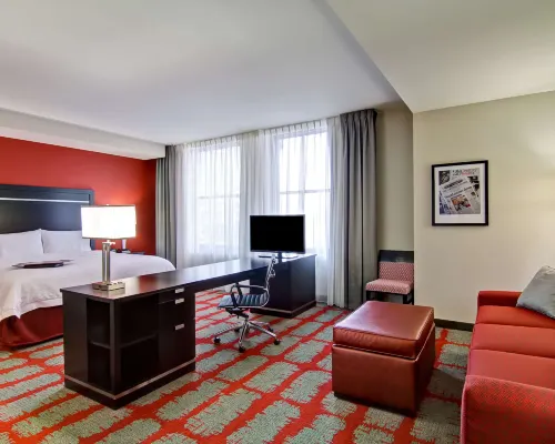 Hampton Inn & Suites Cincinnati-Downtown Hotels near Cincinnati Fire Museum