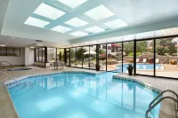 Embassy Suites by Hilton Detroit Metro Airport Hôtels à : Romulus