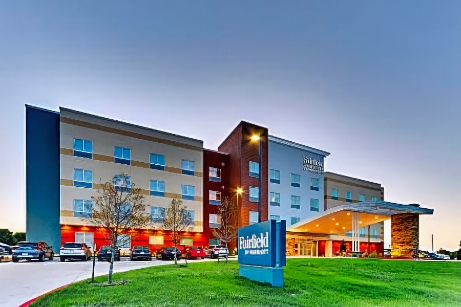 Fairfield Inn & Suites by Marriott Dallas Love Field