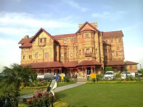 Hotel Raghunath Отели в г. Джамму