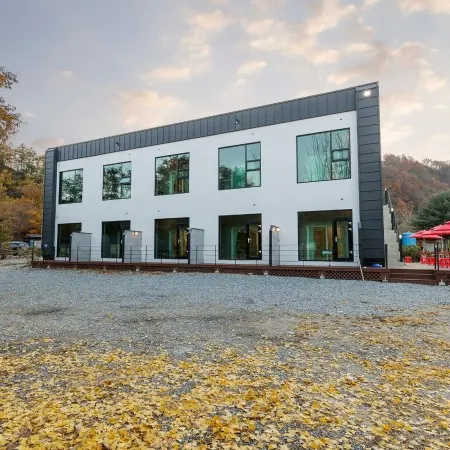 Gapyeong Modern 224 Pension (Jet Spa, Duplex)